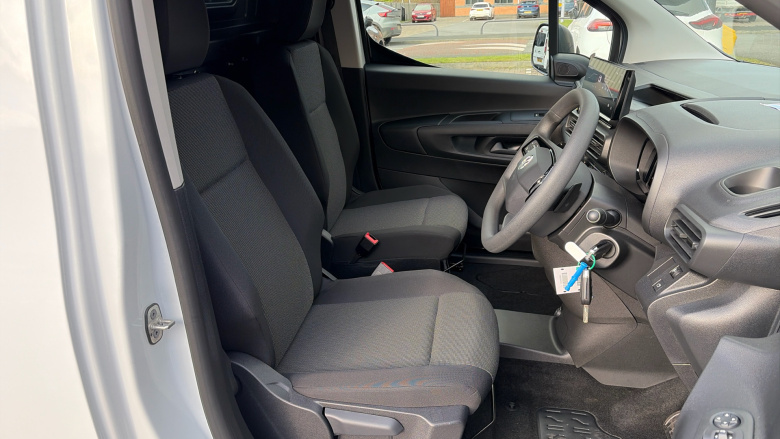 Vauxhall Combo Cargo Combo Electric 100kW Prime 52kWh H1 Van Auto